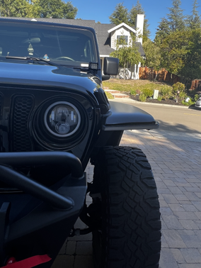 Photo 4 of 6 of 2020 Jeep Wrangler Unlimited Sport